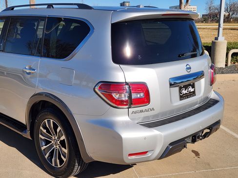 Used 2019 Nissan Armada SL w/ Premium Package image 11