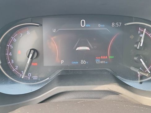 Used 2019 Toyota RAV4 Limited FWD image 23