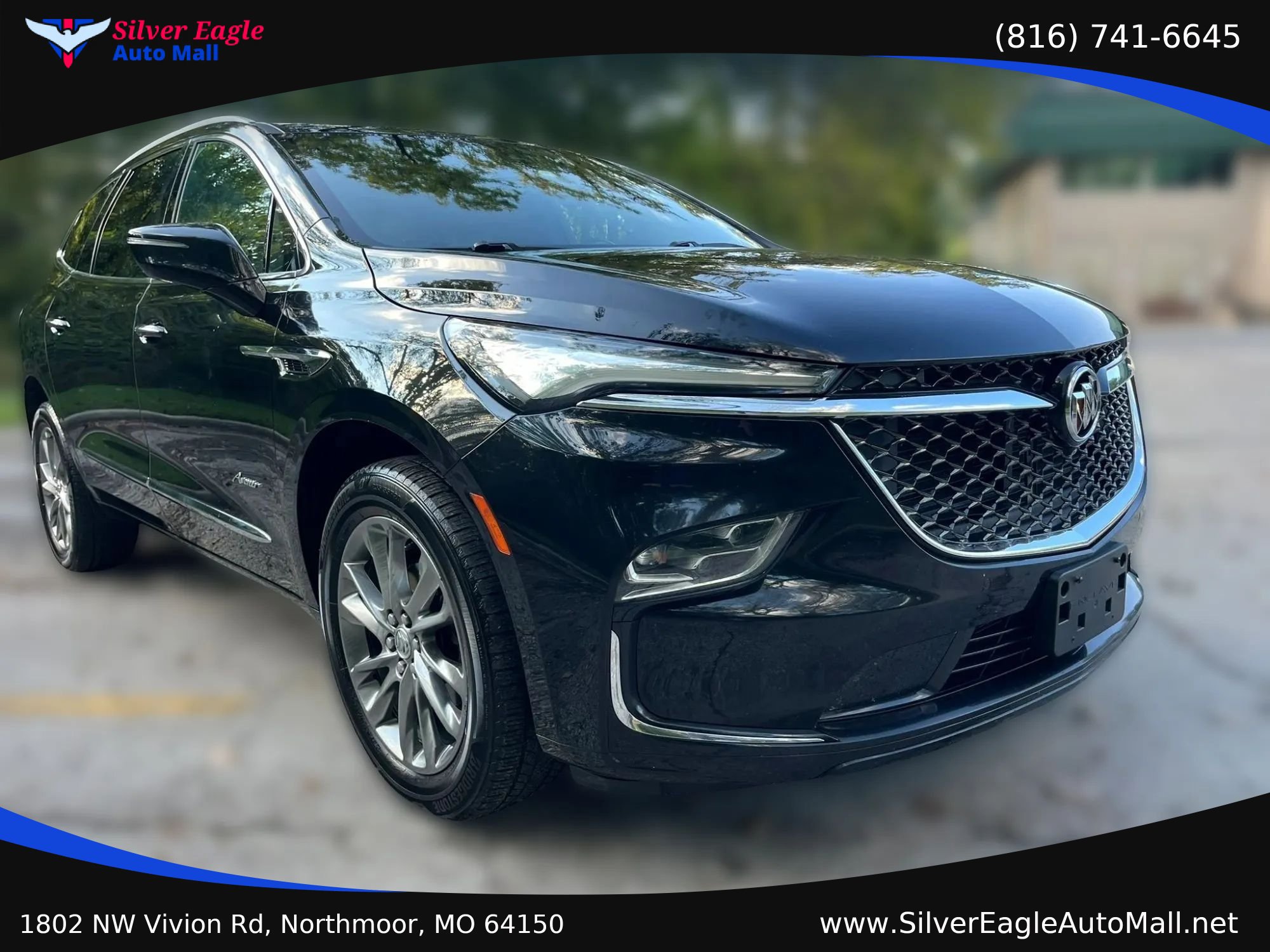Used 2023 Buick Enclave Avenir w/ Avenir Technology Package AWD/4WD image 3