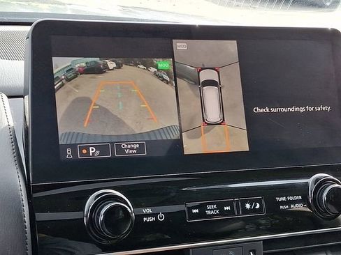 Used 2023 Nissan Armada SL image 23