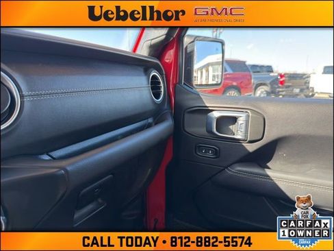 Used 2022 Jeep Wrangler Unlimited Sahara w/ Cold Weather Group image 32