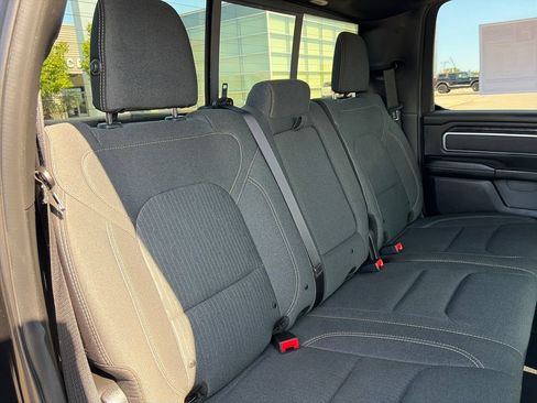 Used 2019 RAM 1500 Big Horn AWD/4WD image 35