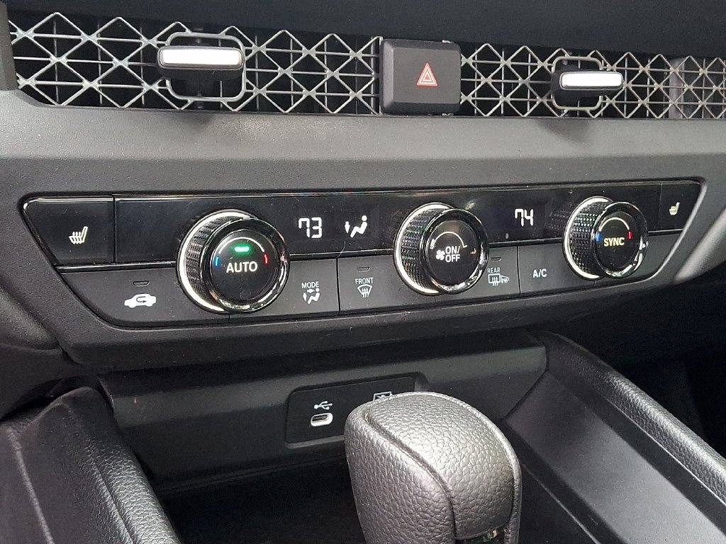 Used 2023 Honda Accord EX image 18