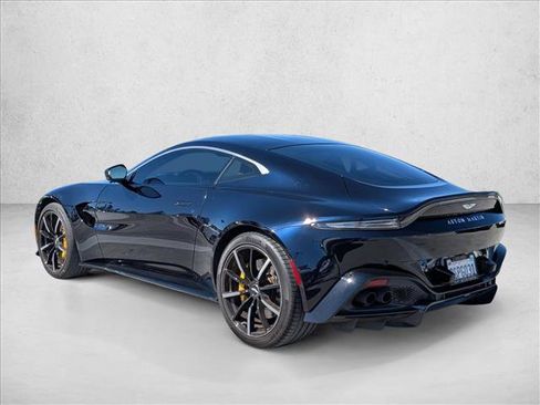 Used 2022 Aston Martin V8 Vantage Coupe RWD image 7