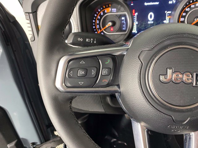 Used 2026 Jeep Wrangler Unlimited Sahara AWD/4WD image 24
