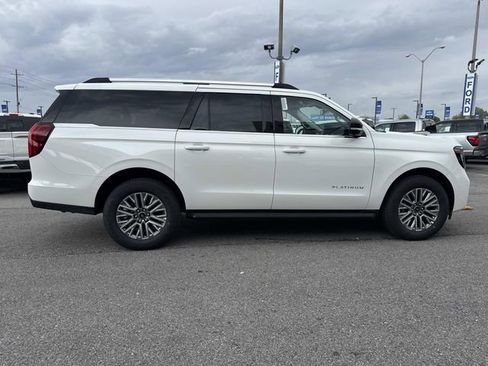 New 2026 Ford Expedition Max Platinum image 4