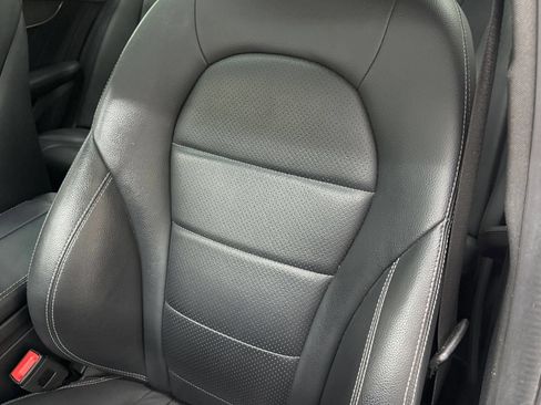 Used 2019 Mercedes-Benz C 300 Sedan image 28