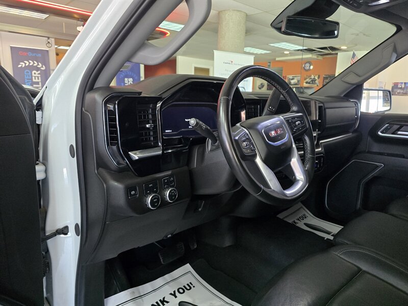 Used 2025 GMC Sierra 1500 SLT AWD/4WD image 10