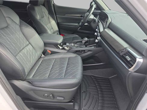 Used 2025 Kia Telluride SX X-Line image 10