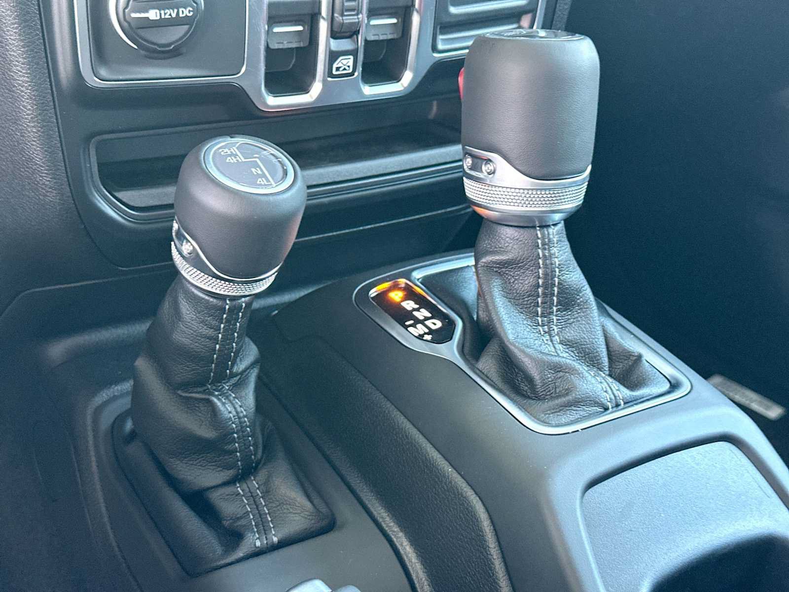 New 2026 Jeep Gladiator Sport AWD/4WD image 21