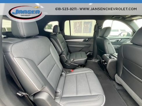 Used 2025 Buick Enclave Preferred AWD/4WD image 27