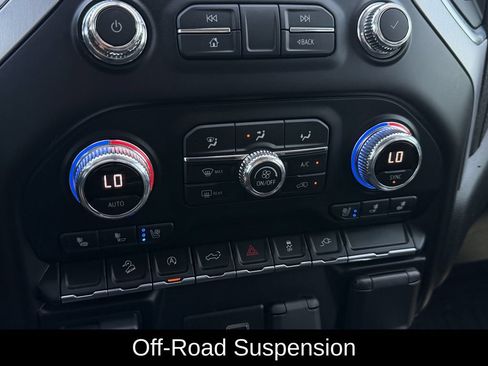 Used 2021 GMC Sierra 1500 SLT AWD/4WD image 22