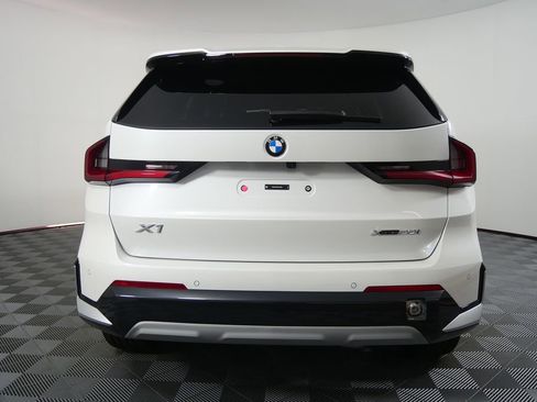 Used 2026 BMW X1 xDrive28i w/ Technology Package image 4