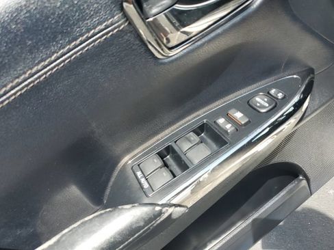 Used 2015 Toyota Avalon XLE FWD image 21