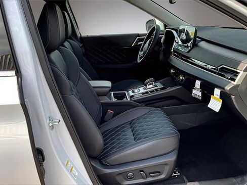 New 2025 Mitsubishi Outlander SEL image 29