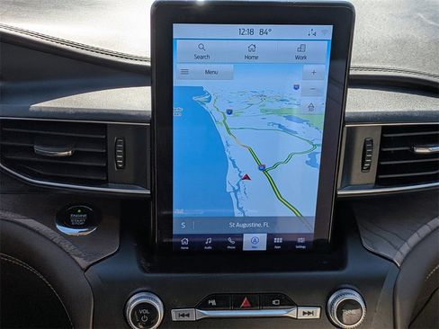 Used 2020 Ford Explorer Platinum w/ Premium Technology Package image 25