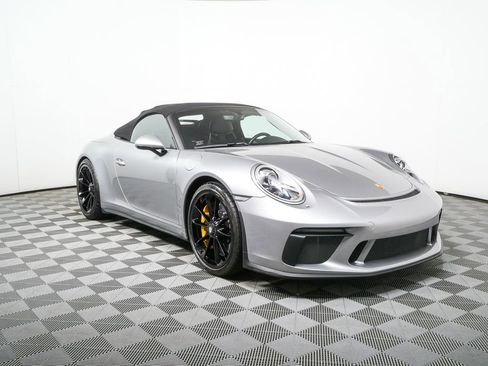 Certified 2019 Porsche 911 Speedster image 29