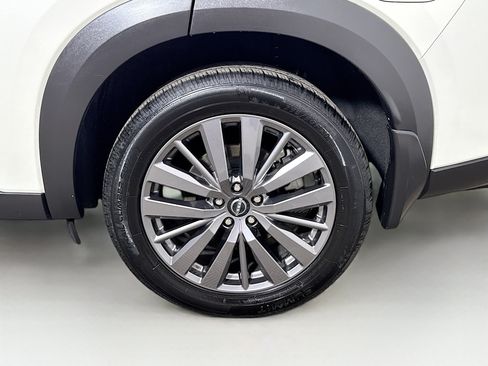 Used 2023 Nissan Pathfinder SL w/ SL Premium Package AWD/4WD image 30