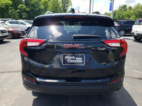 Used 2023 GMC Terrain SLE w/ Driver Convenience Package FWD image 6