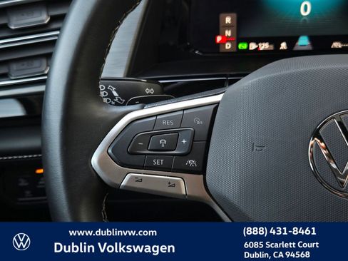 Certified 2024 Volkswagen Atlas Cross Sport SE image 20