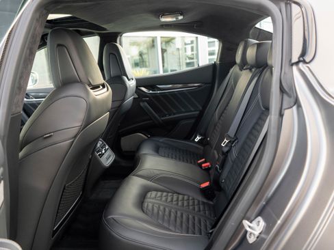 Used 2022 Maserati Ghibli Trofeo image 26