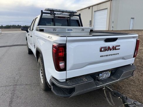 Used 2022 GMC Sierra 1500 Pro w/ Pro Value Package AWD/4WD image 5