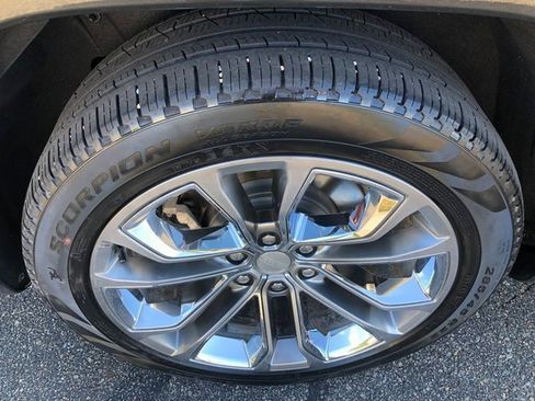 Used 2023 Jeep Grand Wagoneer Series II image 29