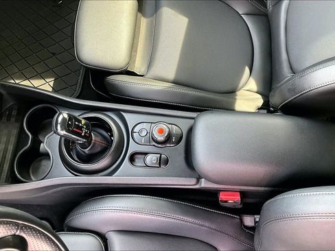 Used 2020 MINI Cooper Clubman S image 15