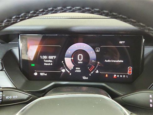 New 2025 GMC Acadia Elevation image 44