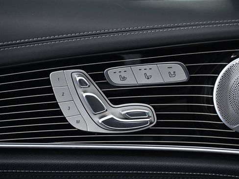 Used 2018 Mercedes-Benz E 63 AMG S image 18