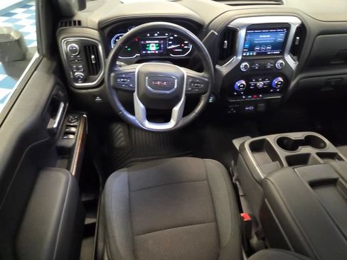 Used 2022 GMC Sierra 2500 SLE w/ SLE Value Package; AWD/4WD image 13