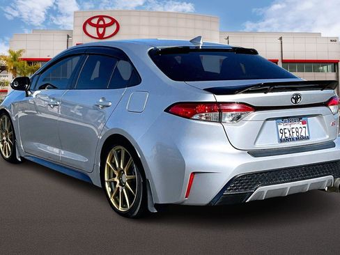 Used 2020 Toyota Corolla SE image 2