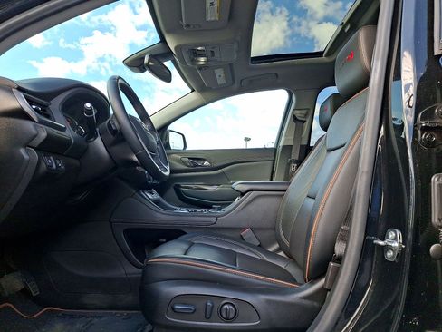 Used 2023 GMC Acadia AT4 AWD/4WD image 11
