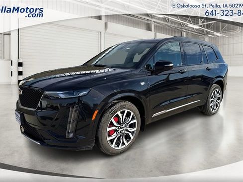Used 2024 Cadillac XT6 Sport image 8