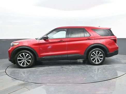 Used 2022 Ford Explorer ST image 5
