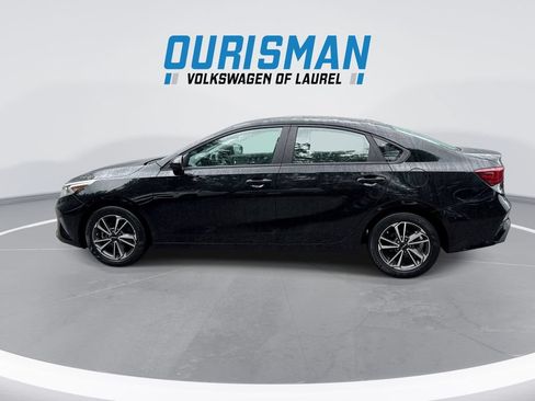 Used 2022 Kia Forte LXS FWD image 5