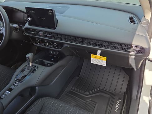 New 2026 Honda HR-V LX image 17