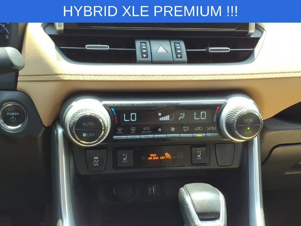 Used 2023 Toyota RAV4 XLE Premium AWD/4WD image 21