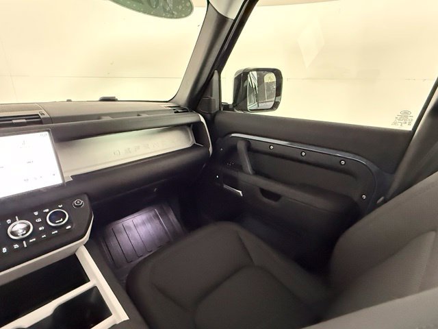 Certified 2025 Land Rover Defender 110 S AWD/4WD image 18