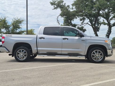 Used 2016 Toyota Tundra SR5 w/ SR5 Upgrade Package RWD image 6