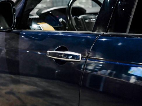 Used 2019 Land Rover Discovery HSE Luxury image 37