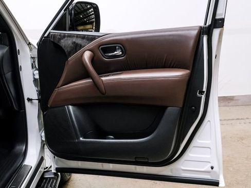 Used 2022 Nissan Armada Platinum w/ Captain's Chairs Package image 73