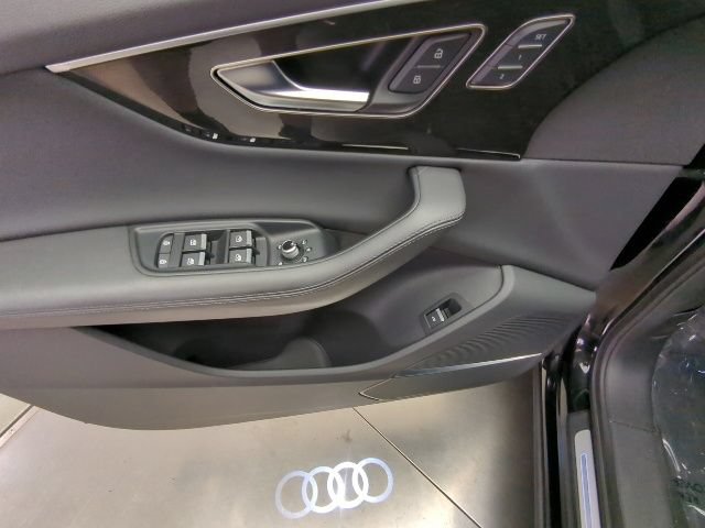 Used 2023 Audi Q7 3.0T Premium Plus w/ Premium Plus Package AWD/4WD image 31