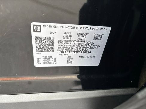 Used 2023 GMC Terrain SLE w/ Driver Convenience Package image 12