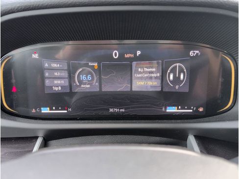 Used 2023 Jeep Wagoneer 4WD image 22