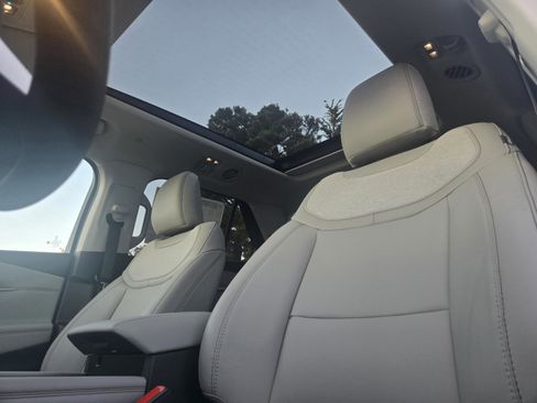 New 2026 Ford Explorer Active image 11