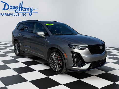 Used 2024 Cadillac XT6 Sport w/ Technology Package image 7