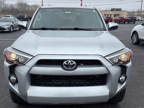 Used 2018 Toyota 4Runner SR5 image 8
