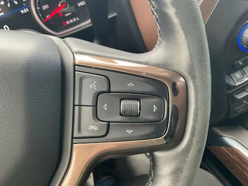 Used 2020 Chevrolet Silverado 2500 High Country w/ Z71 Off-Road Package AWD/4WD image 17