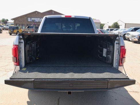 Used 2015 Ford F150 Platinum w/ Equipment Group 701A Luxury AWD/4WD image 5